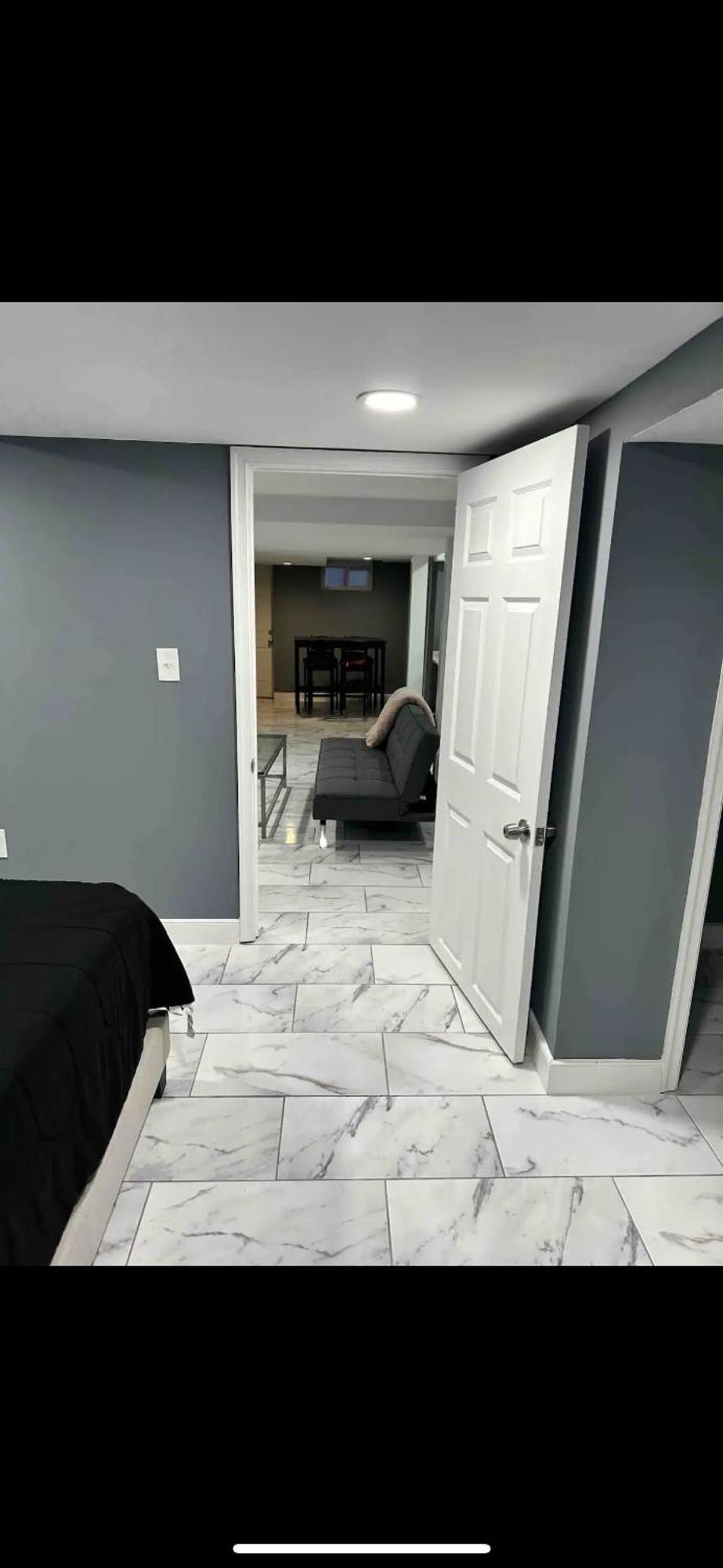 Lovely Basement 1-Bedroom With Free Parking واشنطن المظهر الخارجي الصورة